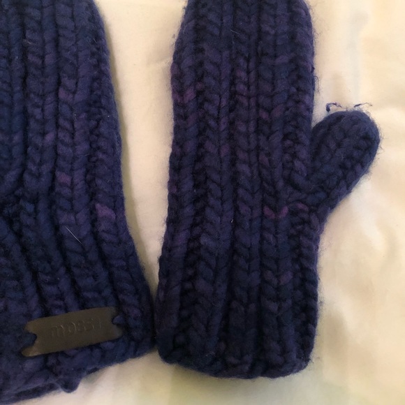 M0851 wool hunters cap & mittens, 100% wool, handmade, size Small ,multicolour - Picture 7 of 7